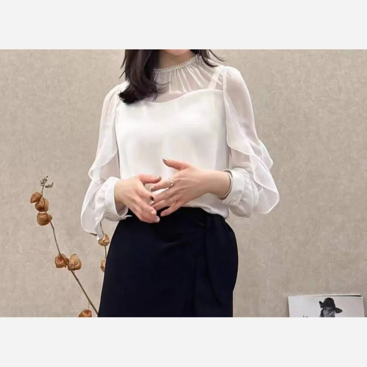 شومیز ساتن پری چهارفصل زنانه کد 1196 سایز 2XL تا 3XL مناسب تا سایز 48