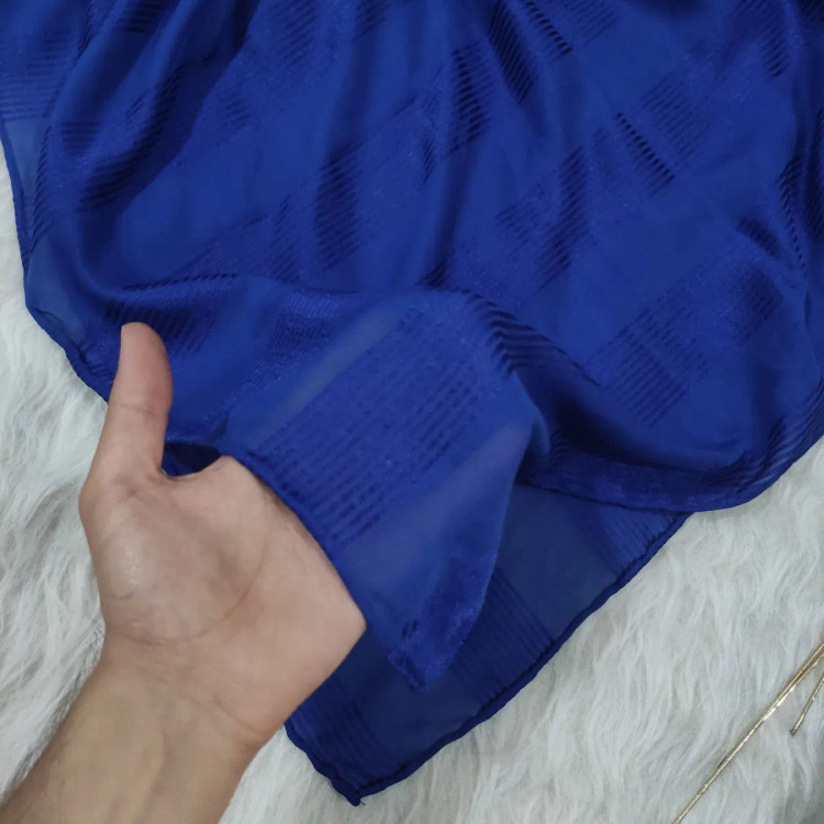 روسری نخی راه راه دور دست دوز سایز 138x138 پرز و دون دون نمیشود سر نمیخورد