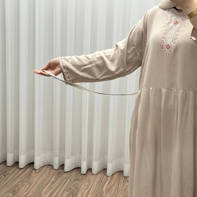 پیراهن ساحلی نخی آتریسا کد 1496 فری سایز تا 46 کمربنددار چهارفصل شیک و راحت بدون سایه اندازی