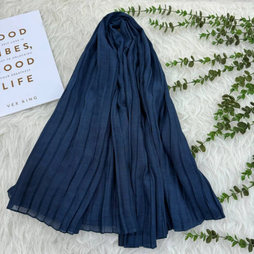 شال پلیسه نخی ساده زنانه قواره بزرگ 200×80 سانتیمتر بدون آبرفت و چروک