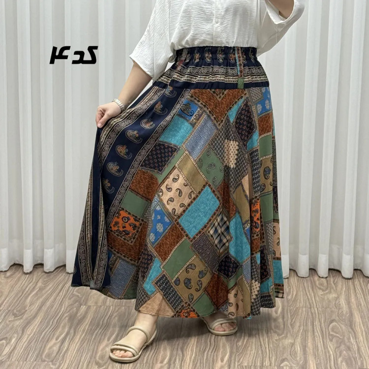 دامن وارداتی اندونزی طرح چهل تیکه فری سایز مناسب تا سایز 48 قد 95 سوپر نخ چهارفصل بدن نما نیست
