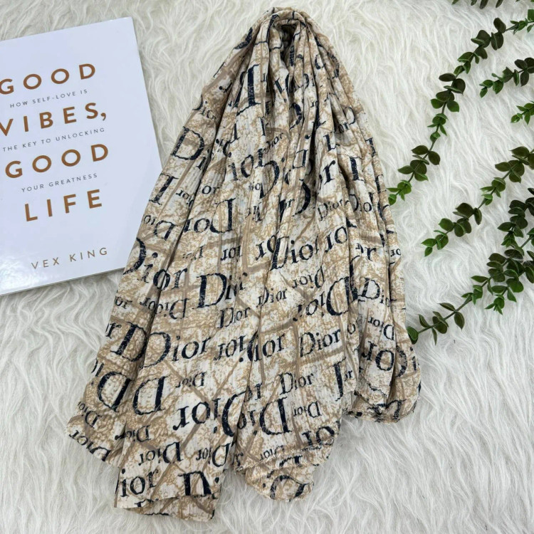 شال نخی برشکا مدل YSL کد 1338 قواره 190x75 سانتیمتر بدون آبرفت و چروک