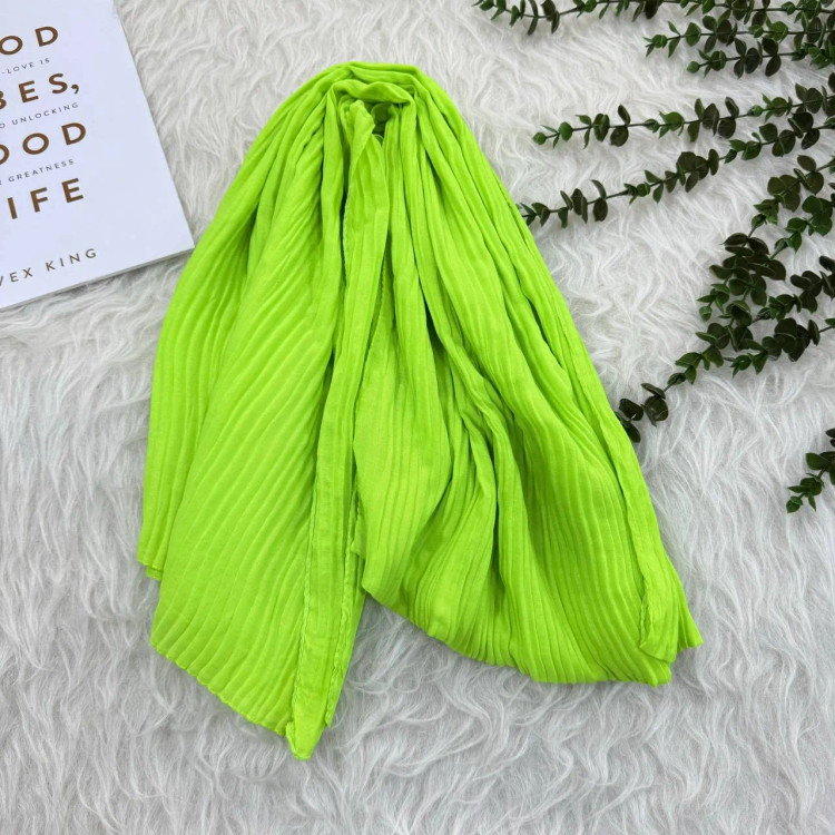 شال پلیسه نخی ساده زنانه قواره بزرگ 190x70 سانتیمتر بدون آبرفت و چروک