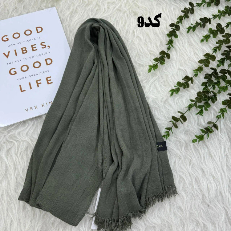 شال وارداتی سوپرنخ ساده کد 1243 قواره 200×70 سانتیمتر بدون آبرفت و چروک