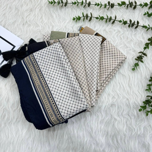 شال نخی طرحدار سی آی اسکارف کد 865 قواره 185×70 سانت عدم آبرفت و رنگرفتگی