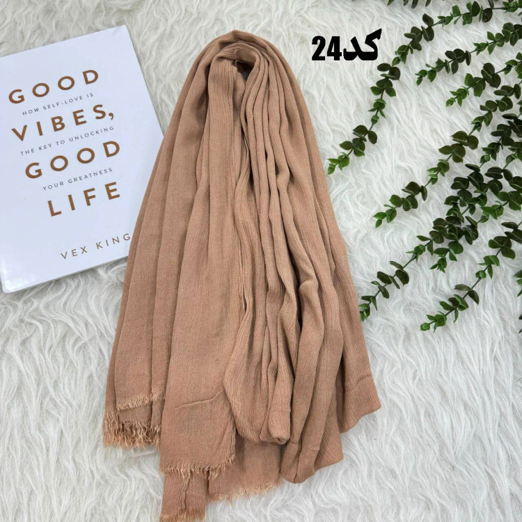 شال وارداتی سوپرنخ ساده کد 1243 قواره 200×70 سانتیمتر بدون آبرفت و چروک