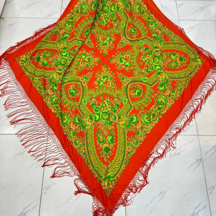 روسری ترکمن اصل کد 1385 ترکیه جنس نخی قواره 140-150 سانت ریشه دستباف 4 فصل