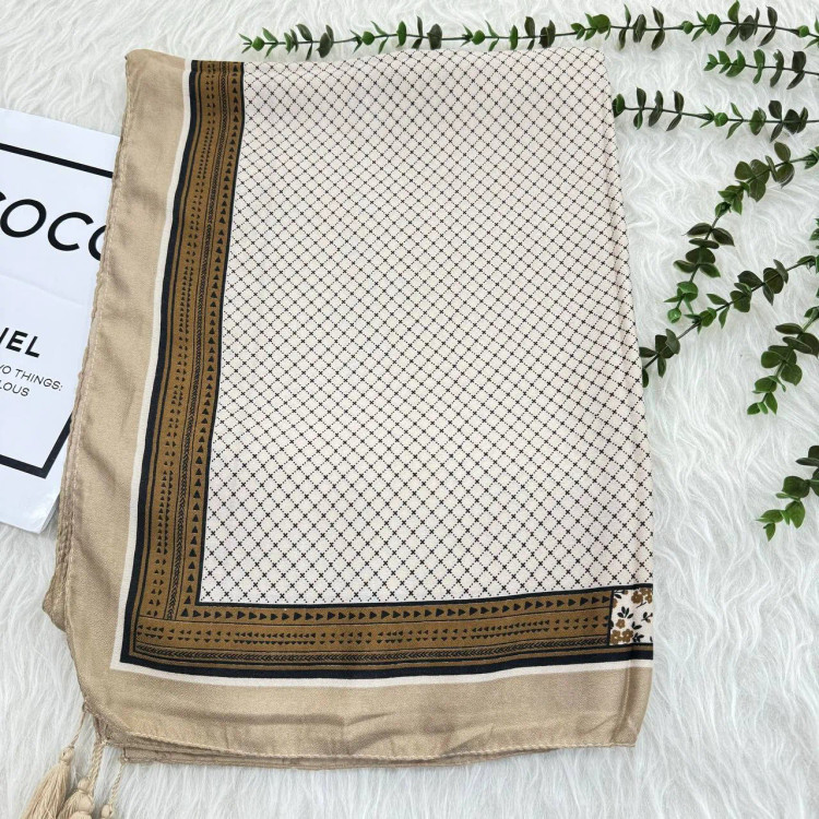 شال نخی طرحدار سی آی اسکارف کد 865 قواره 185×70 سانت عدم آبرفت و رنگرفتگی