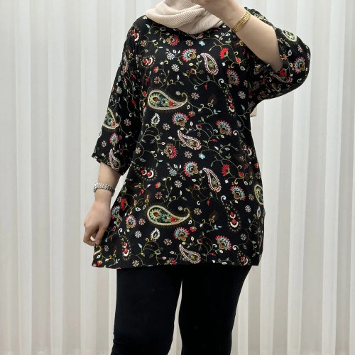 بلوز ترمه مشکی کد 1685 فری سایز تا 52 نخی چهارفصل کمربند دارد