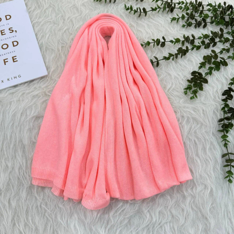 شال بافت ساده زنانه قواره بزرگ 200x65 سانتیمتر بدون آبرفت و رنگ رفت