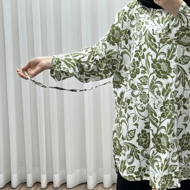 تونیک نخی زنانه فری سایز تا سایز 52 مدل فلور کد 1618 با کمربند چهارفصل بدون دکمه جلو