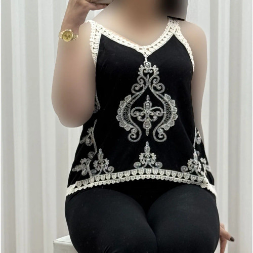 تاپ نخی گلدوزی وارداتی فری سایز زنانه تا سایز 44 شیک و راحت چهار فصل