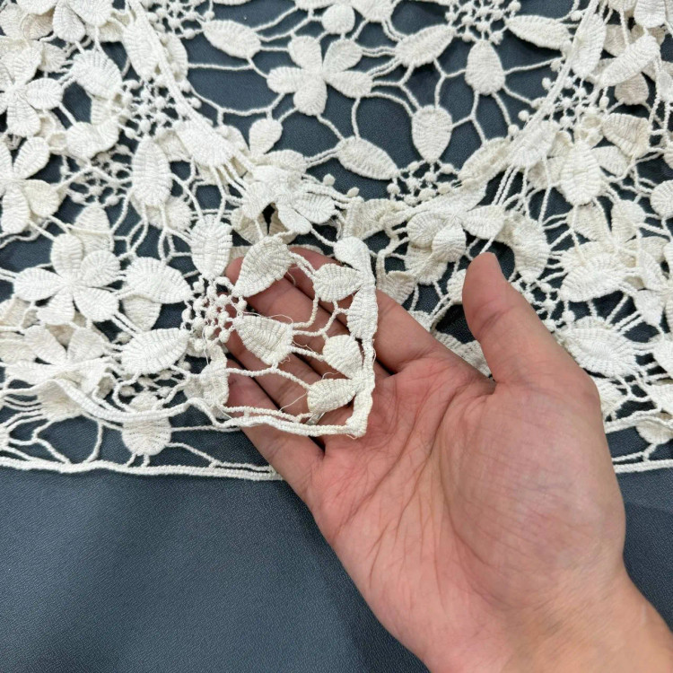 وست قلاب جلوباز بابونه فری سایز زنانه مناسب تا سایز 42 بدون آبرفت و رنگ رفت