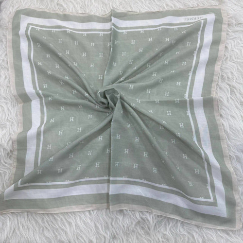 مینی اسکارف نخی هرمس کد 1352 سایز 74x74 سانتیمتر بدون پرز و سر خوردن