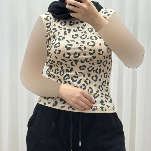 تاپ کبریتی پلنگی زنانه سایز S-XL تنخور شیک و راحت چهارفصل بدون آبرفت و چروک