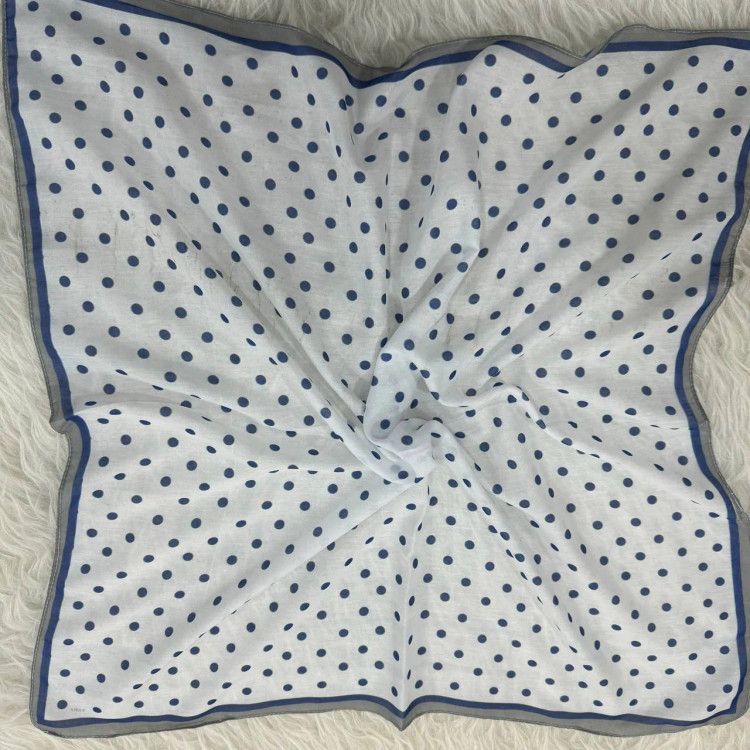 مینی اسکارف نخی خال خالی سایز 74x74 پرز نده سر نخوره دم دستی روزمره