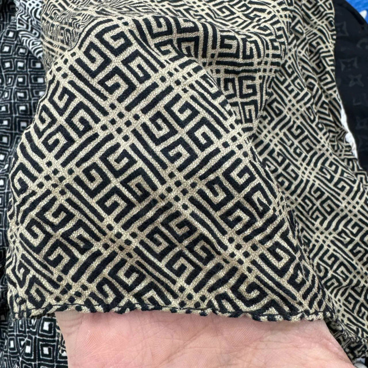 شال نخی طرحدار برشکا مدل جیوانچی کد 1349 قواره 200x85 بدون آبرفت و چروک