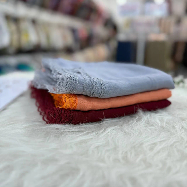 شال نخی وال اسلپ دور دانتل قواره بزرگ 180x75 زنانه روزمره بدون آبرفت و چروک