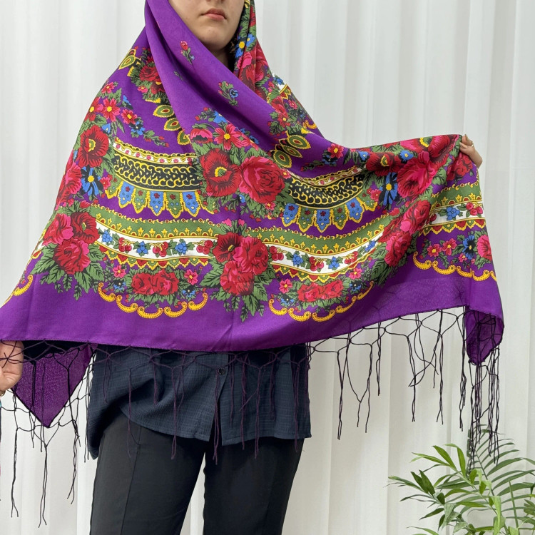 روسری ترکمن مدل ژاپن سایز 140×140 سانتی متر جنس نخ پلی استر مناسب 4 فصل