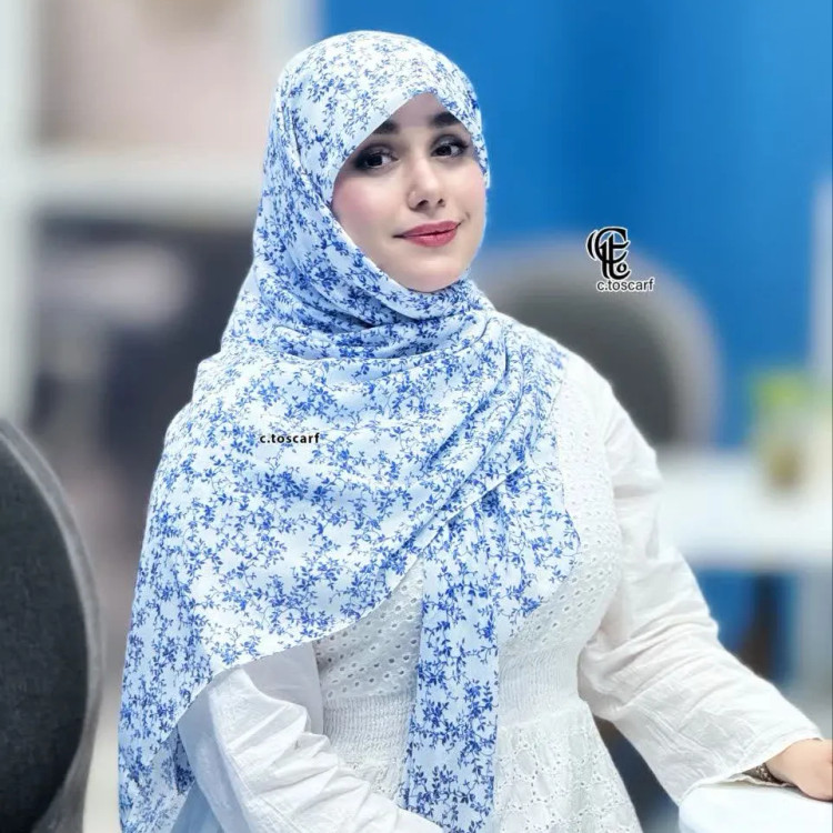 روسری نخی کاستوم طرح سوگند سبز سایز 140 چرخ دوز بدون پرزدهی