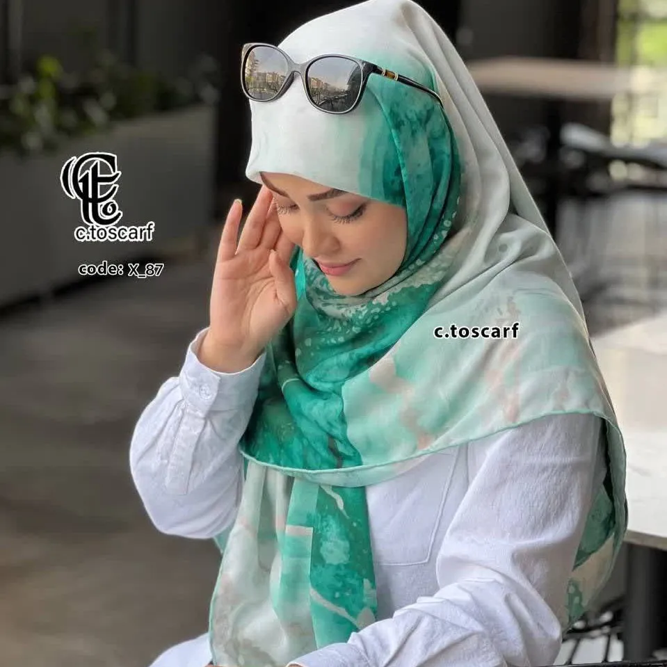 روسری مزونی طرح ابر و بادی سبز نخ کاستوم قواره بزرگ 140 سانتیمتر