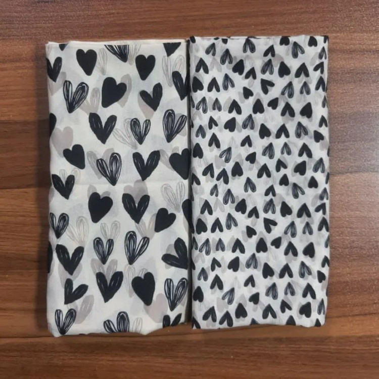 روسری نخی طرح مهری قلب ریز و درشت شیری