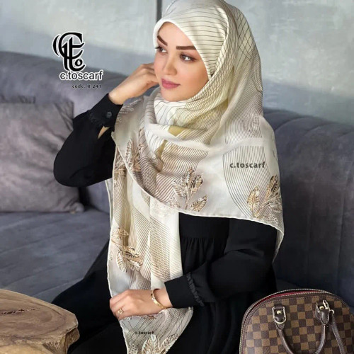 روسری نخی کاستوم طرح طلا قواره بزرگ 140 سانتیمتر دور چرخ دوز مزونی