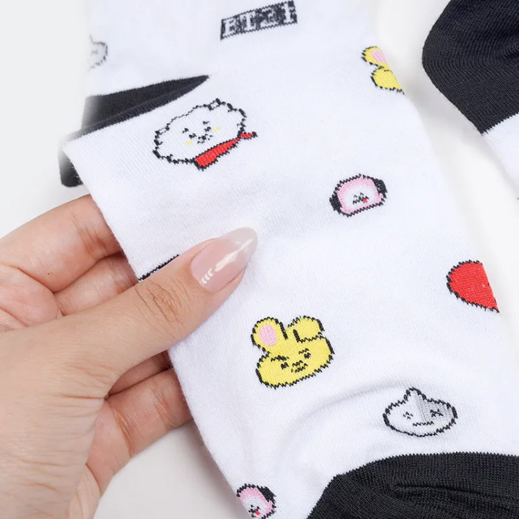 جوراب ساقدار طرح آرجی BT21 نخی فری سایز زنانه