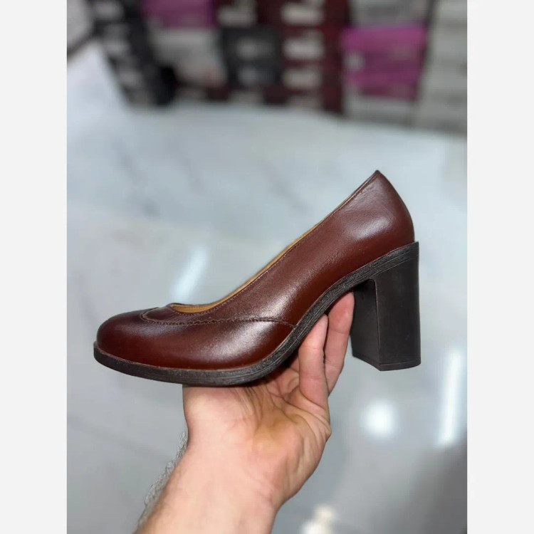 کفش پاشنه دار چرم گاوی مدل کیمیا سایز 37 حراج تک سایز