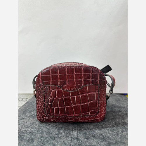 کیف دوشی تمام چرم گاوی دست دوز ابعاد 14 در 17 سانتی متر