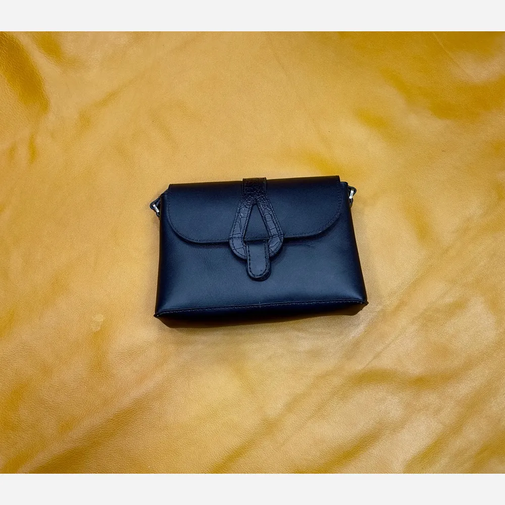 کیف دوشی چرم گاوی اصل زنانه مدل k46 مشکی و عسلی