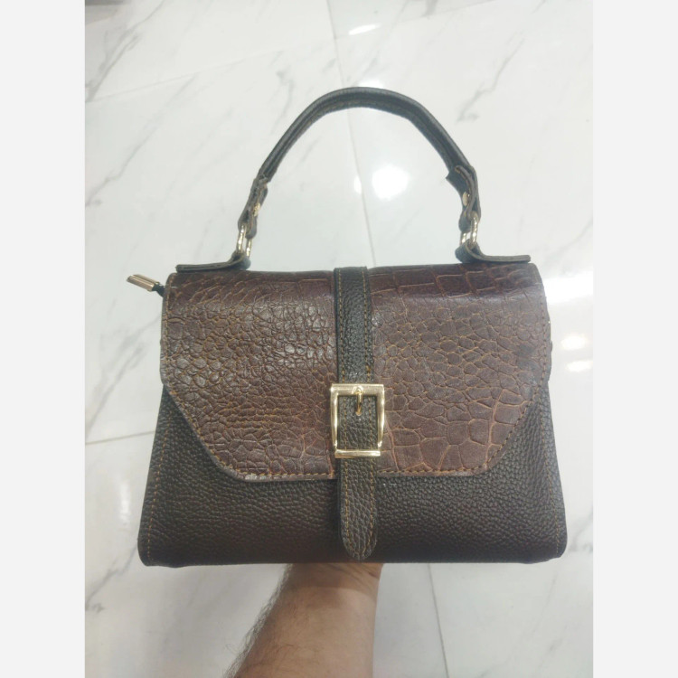 کیف دستی دوشی تمام چرم گاوی (پروا) در رنگ بندی