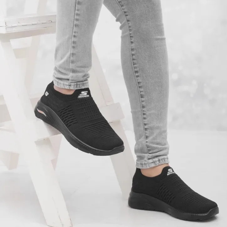 کفش اسکیچرز بدون بند جورابی رنگ مشکی perfect