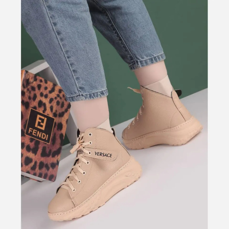 نیم بوت ورساچ زنانه چرم صنعتی کرم سایز 37 تا 40