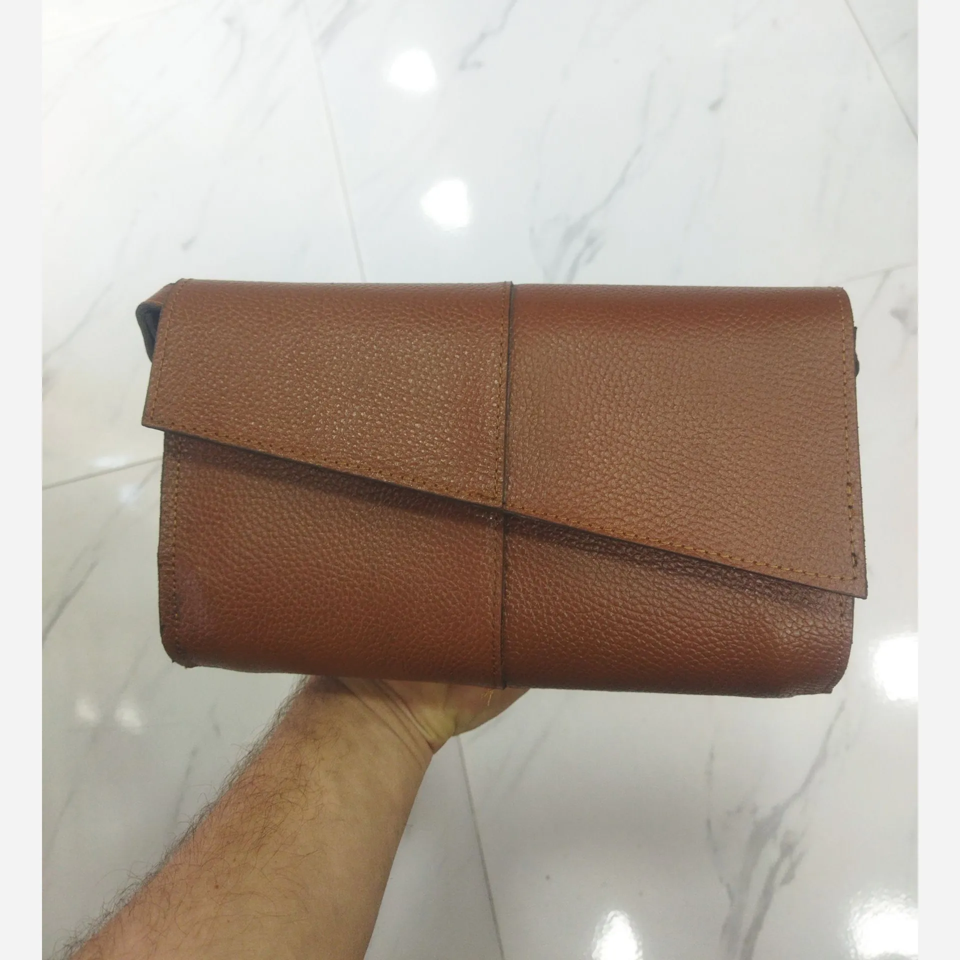کیف دستی دوشی تمام چرم گاوی(فریبا1)در رنگ بندی