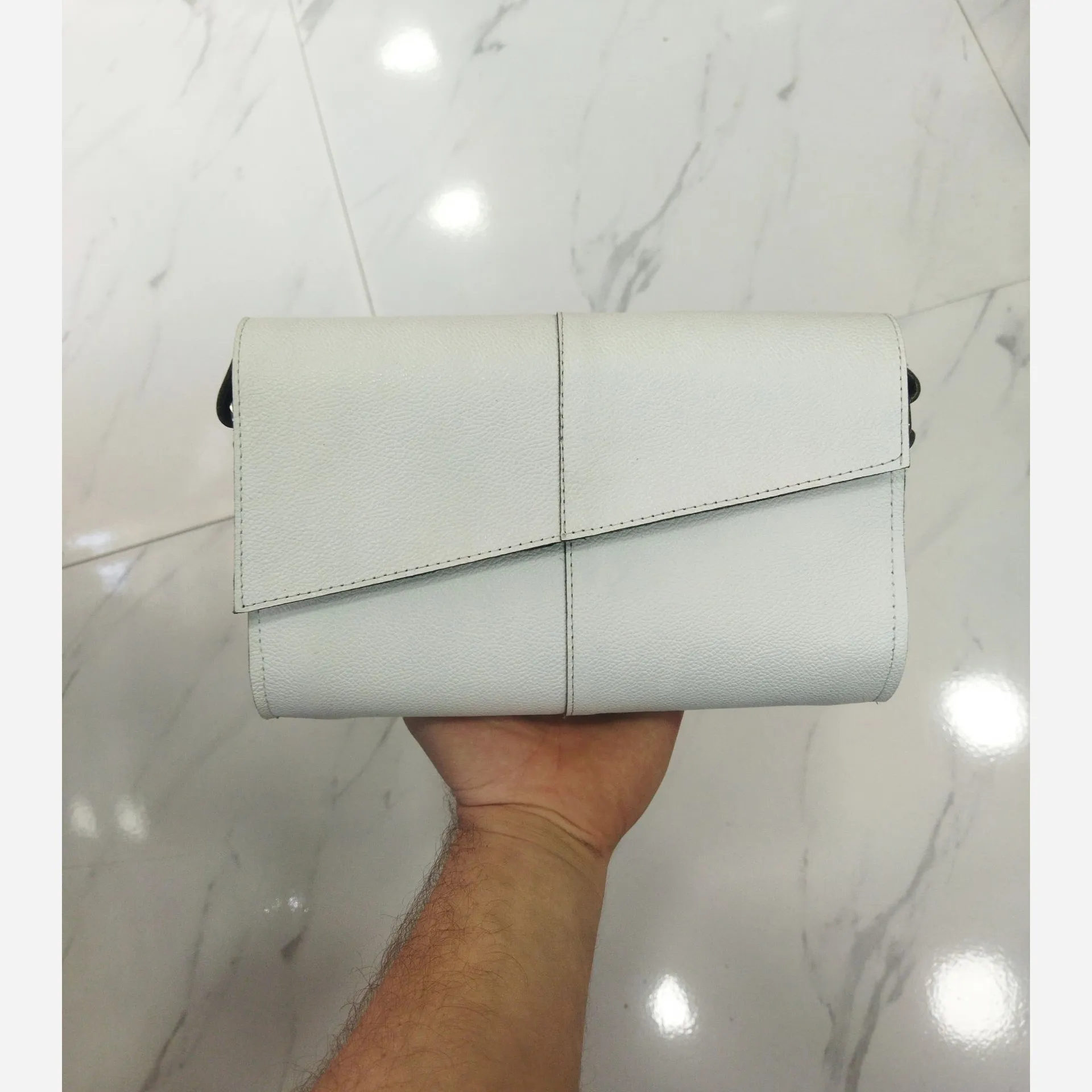 کیف دستی دوشی تمام چرم گاوی(فریبا1)در رنگ بندی