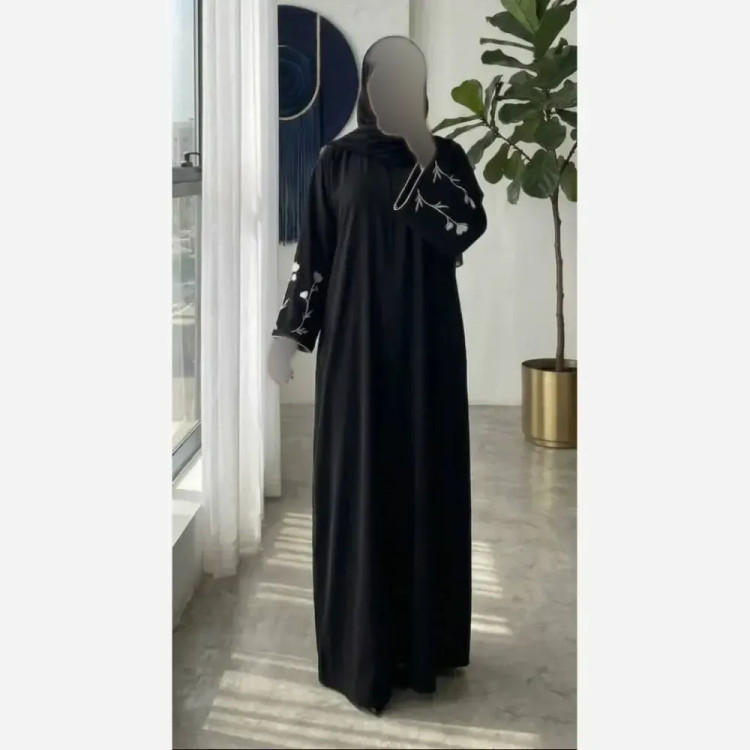 عبا زنانه مدل سلما جنس الیزه درجه یک رنگ مشکی فری سایز