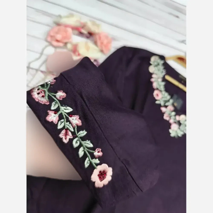 بلوز زنانه مجلسی جودون پنبه سایز بزرگ فری سایز 44 تا 54 گلدوزی شده