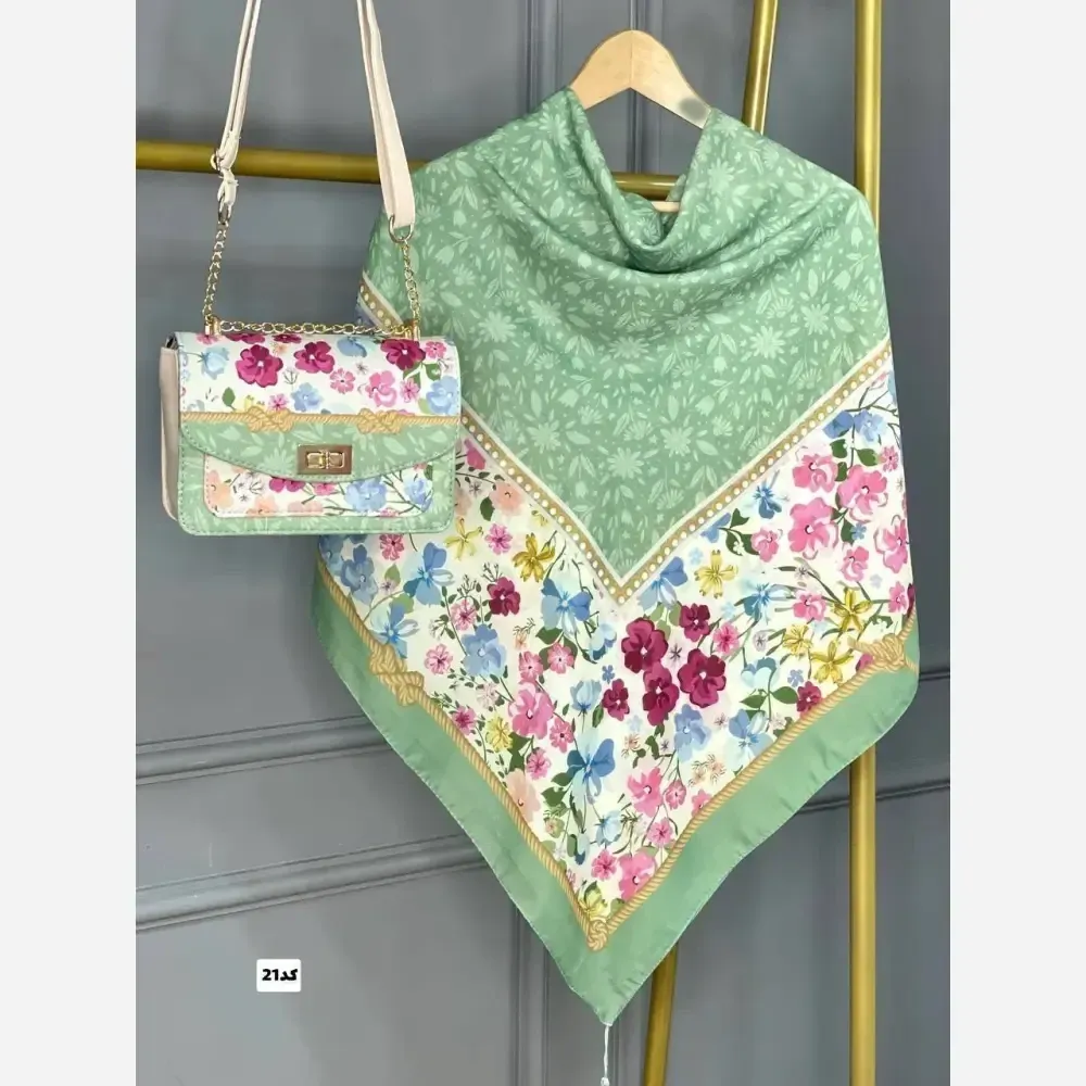 ست کیف و روسری زنانه مدل گلاره با کیف مخمل و چرم و روسری نخی منگولهدار