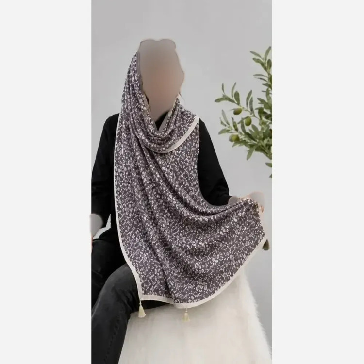 شال برشکا گل گلی پلیسه قواره بزرگ ابعاد 175 در 75 سانتی متر