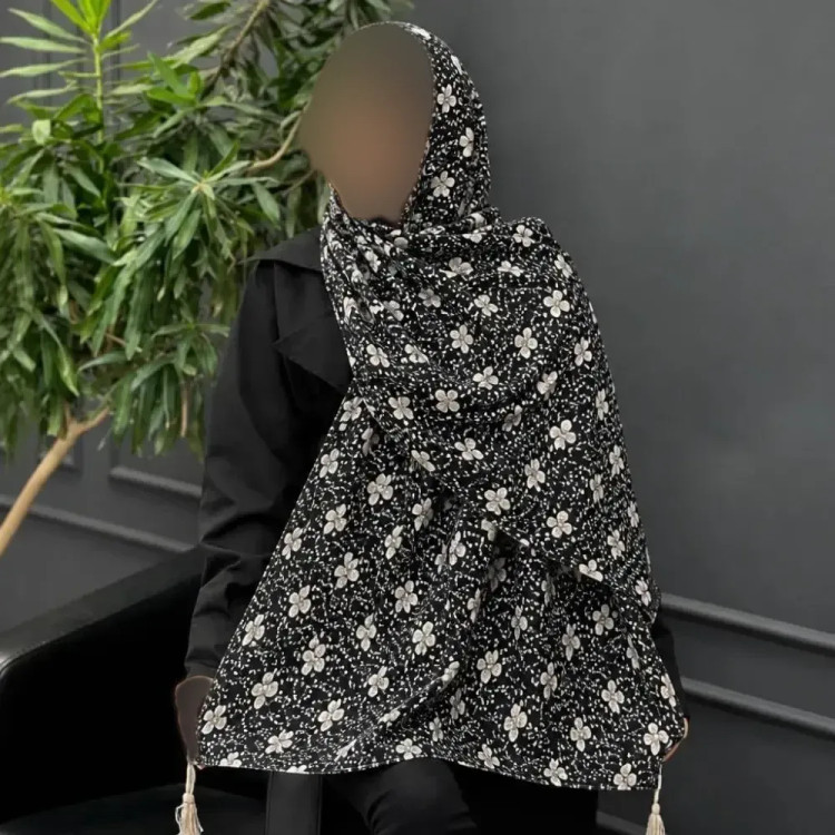 شال برشکا گل گلی پلیسه قواره بزرگ ابعاد 175 در 75 سانتی متر