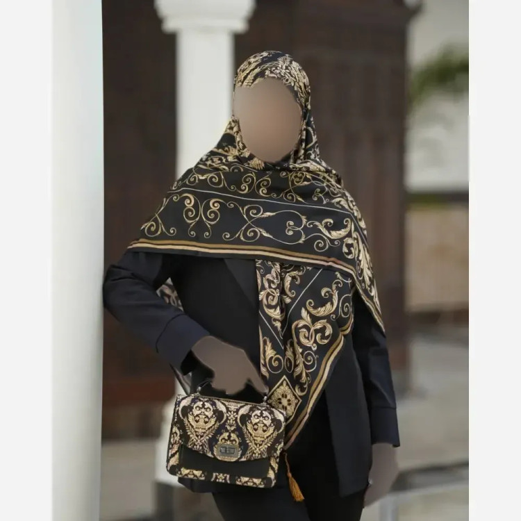 ست کیف و روسری الیزابت با کیف مخمل و چرم و روسری نخی منگولهدار