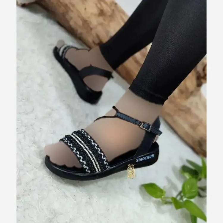صندل طبی زنانه چرم صنعتی مدل هپی مروارید رنگ مشکی و کرم