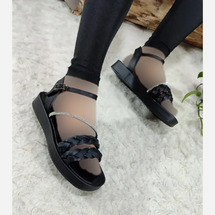 صندل طبی زنانه مدل دو گیس چرم صنعتی رنگ مشکی و کرمی