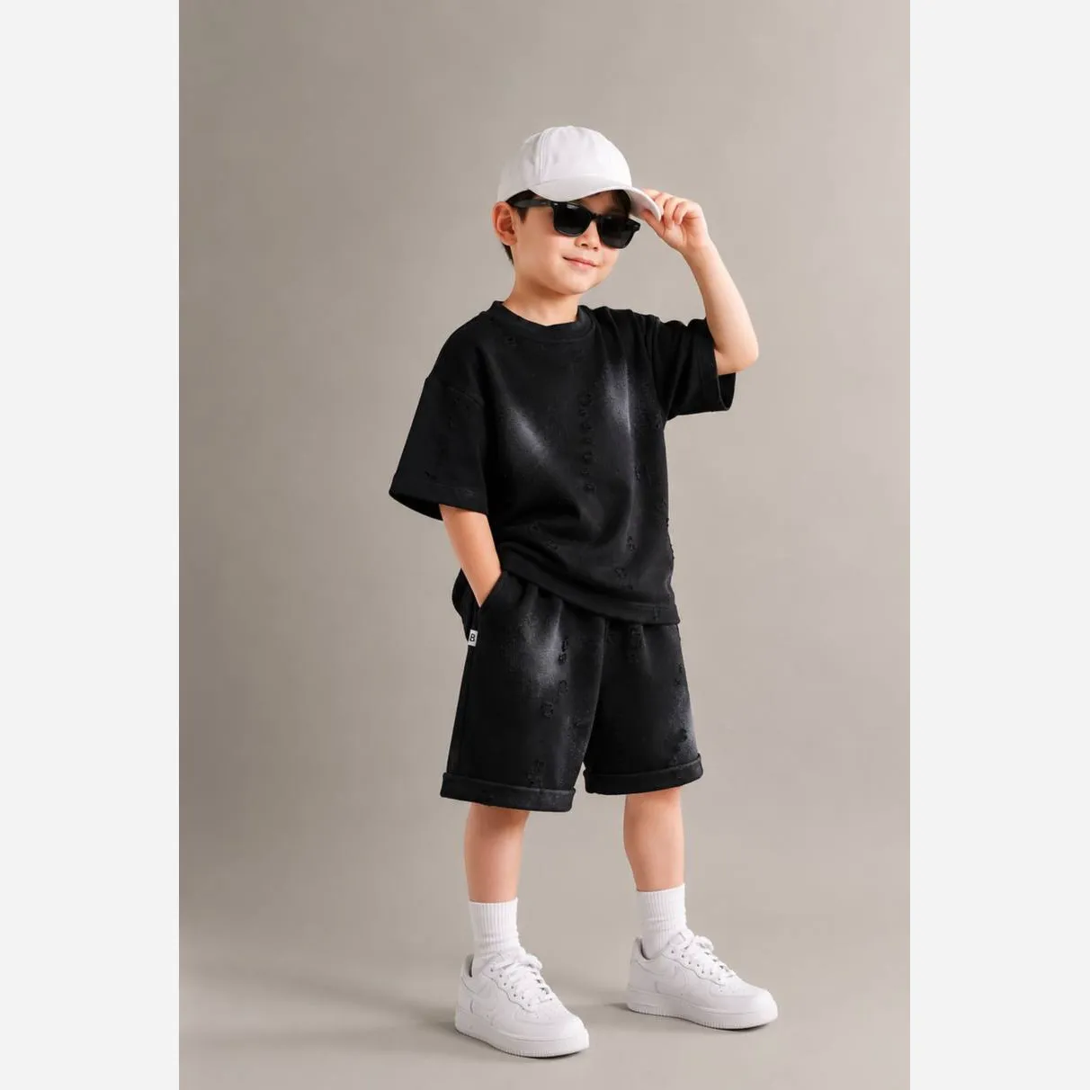 ست بلوز و شلوارک بچگانه طرح زاپ دار نخ و پنبه نرم و سبک مناسب 1 تا 7 سال