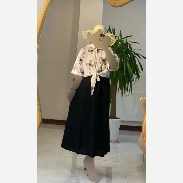 شومیز زنانه گره ای گل جنس بوگاتی رنگ مشکی فری سایز