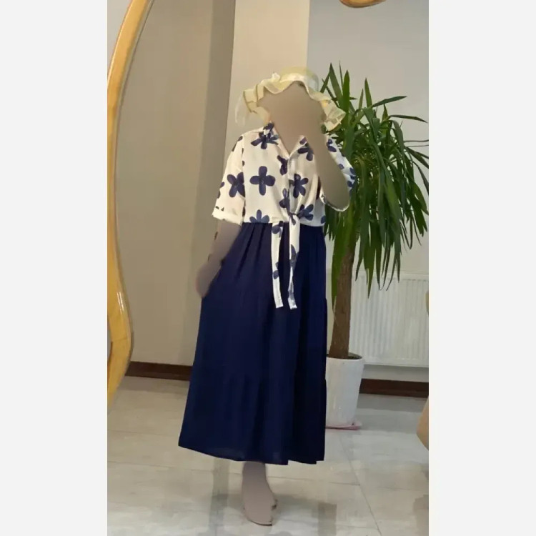 شومیز زنانه گره ای گل جنس بوگاتی رنگ مشکی فری سایز
