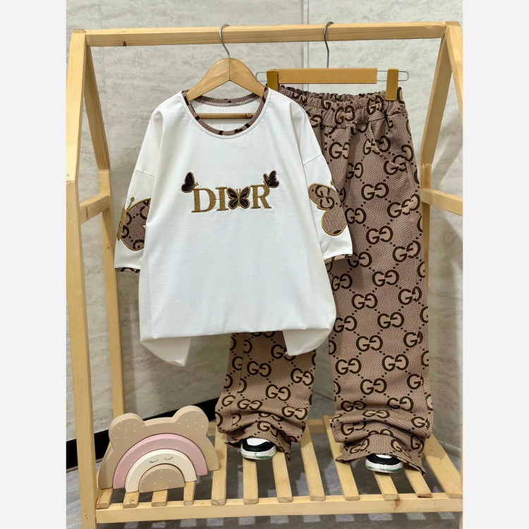 ست بلوز و شلوار دخترانه طرح پروانه جنس پنبه و دورس سایز 60 تا 70