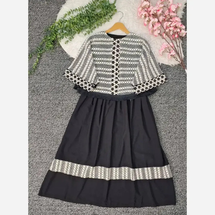 کراپ سارافون شانلی قلاب بافی و شانتون مشکی فری سایز 38 تا 48