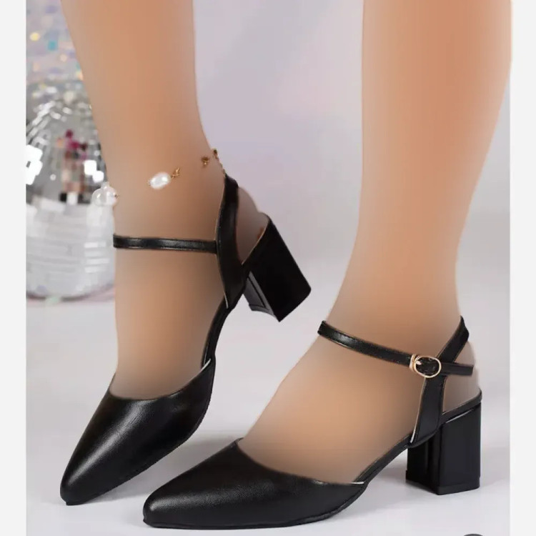 کفش مجلسی زنانه بهار چرم بیاله مشکی پاشنه 5 سانت